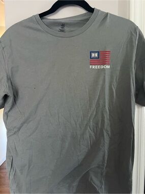 Under Armour Gray 'Freedom' Short Sleeve Graphic Tee